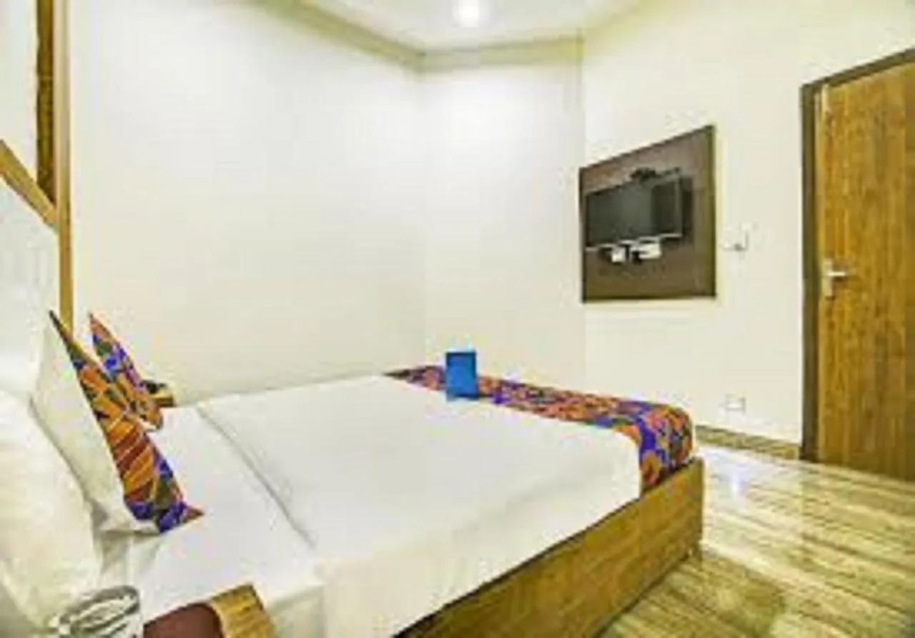 ***  Hotel Mid Town,Shimla India
